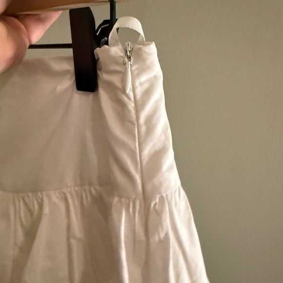 NWT Elegant White Mini Skirt - Picture 4 of 6